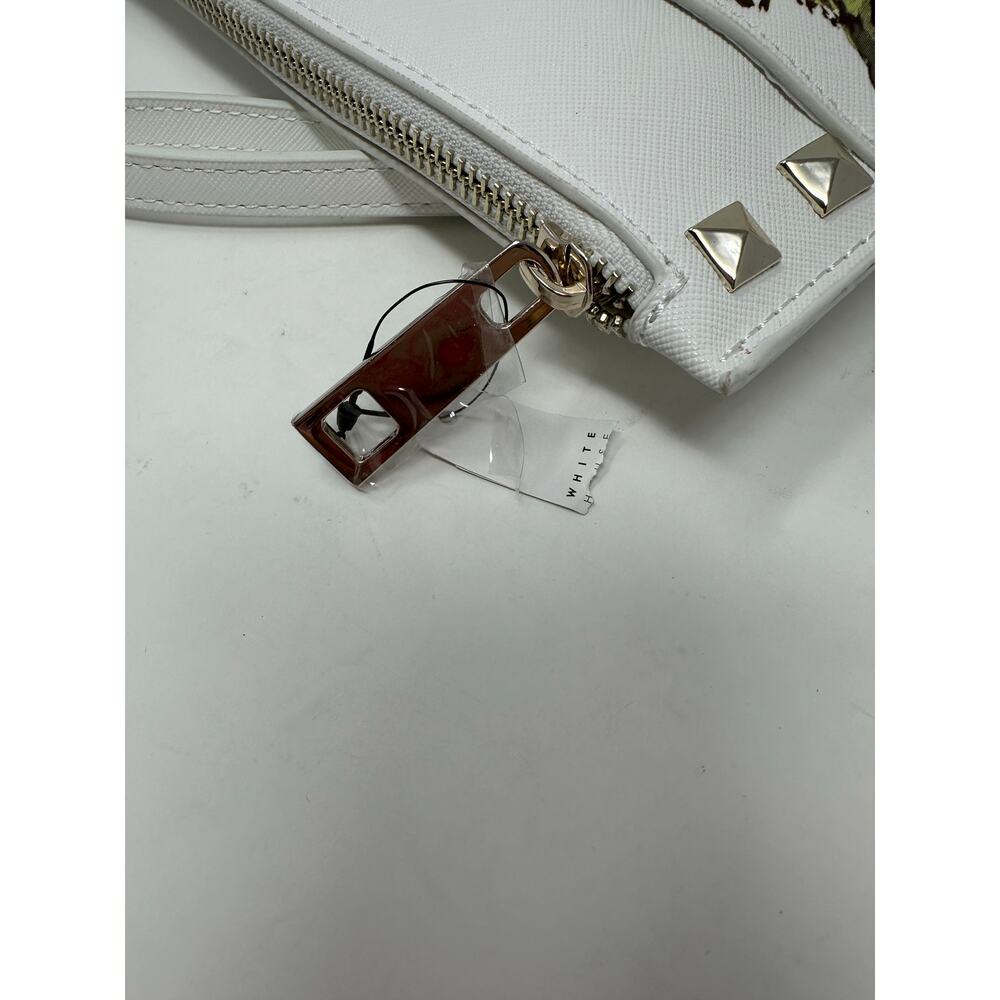 White House Black Market NWT White Purple Hydrangea Stud Wristlet Clutch Purse - Picture 4 of 8